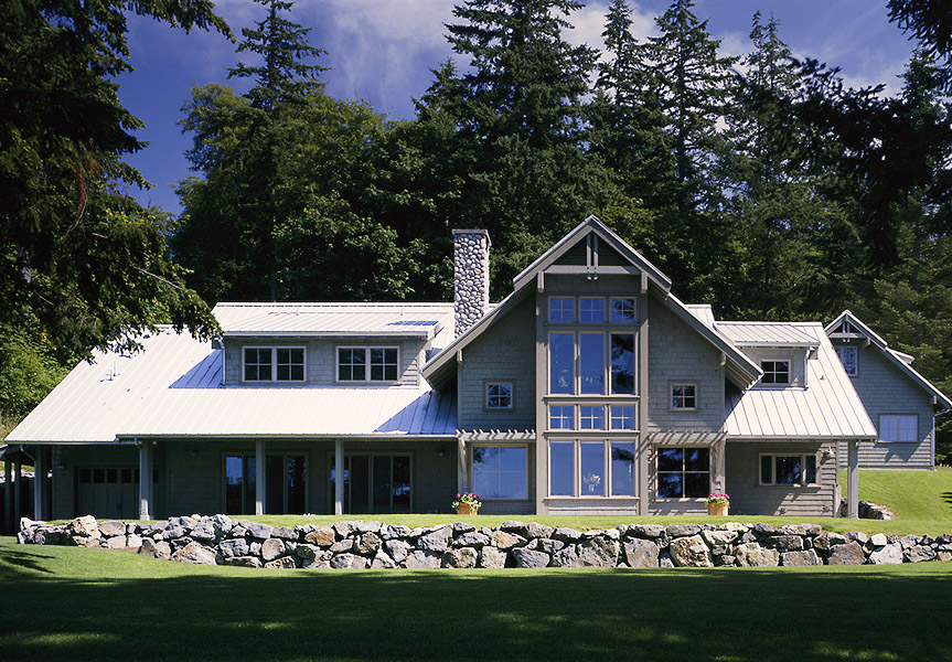 Lake Front Lodge